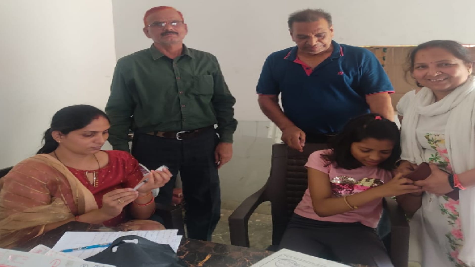 Eight including two girls found corona infected in Gorakhpur