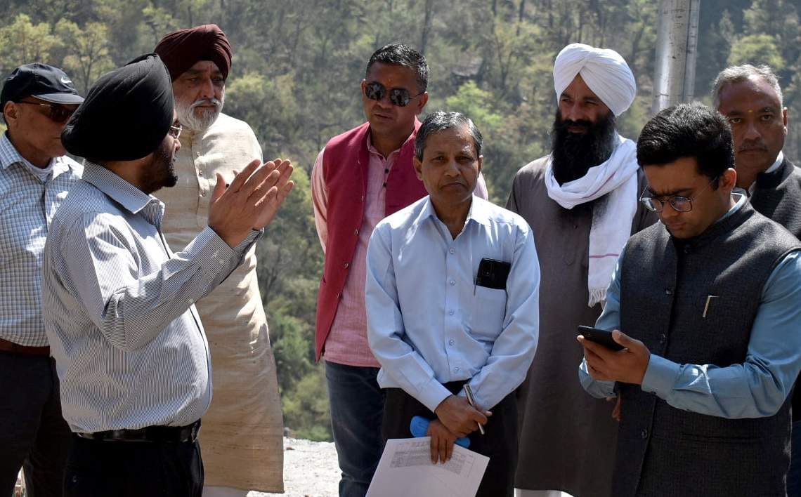 Master plan work will be inspected every month in Badrinath: CS