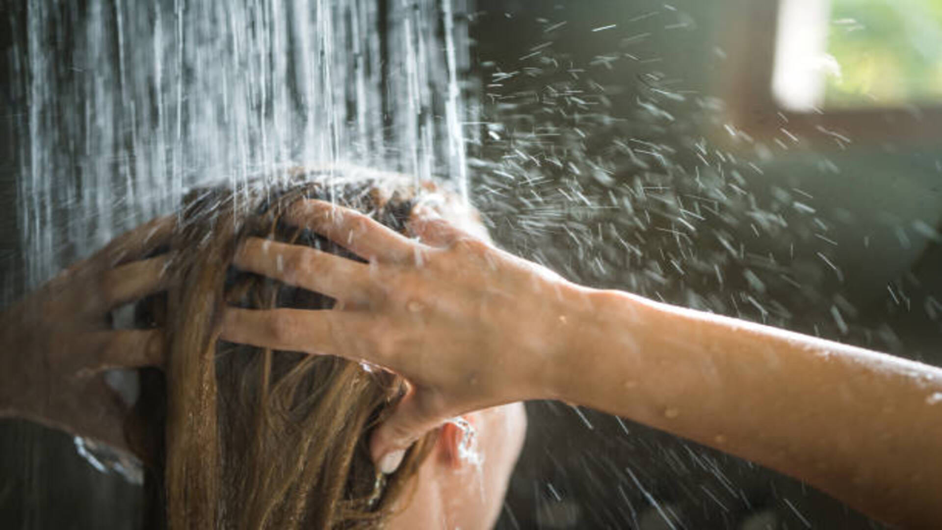 Hair Care Tips in Hindi Know Right Way to Wash and Wet Your Hair