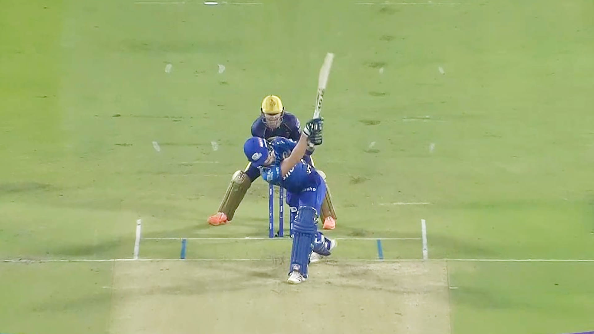 KKR Vs MI Photos and Videos IPL 2022: Kolkata Knight Riders Defeats Mumbai Indians Pat Cummins Record Photos Daniel Sams Baby AB Dewald Brevis No look six Photos Videos