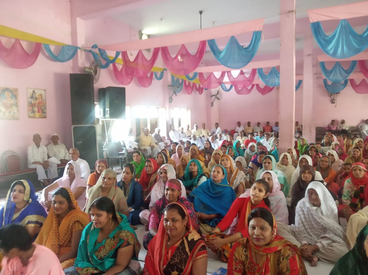 Worshiping God gives fruit: Swami Swaroopanand