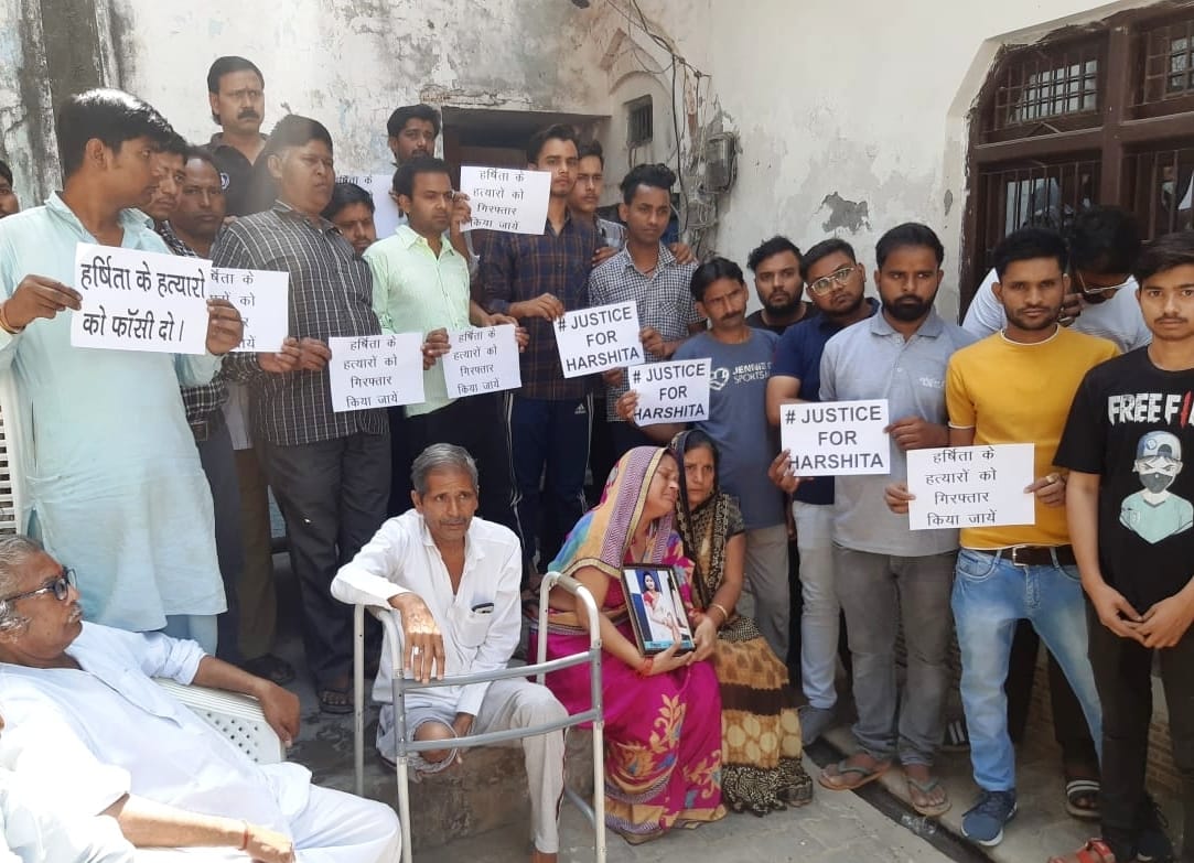 harshita murder, family members protest