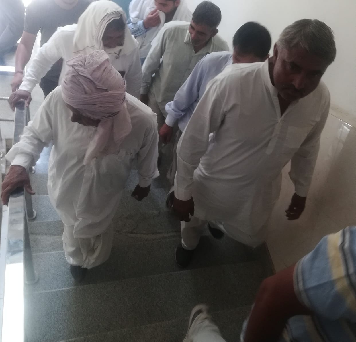 The lift in the mini secretariat has shifted to the ground floor for five months.
