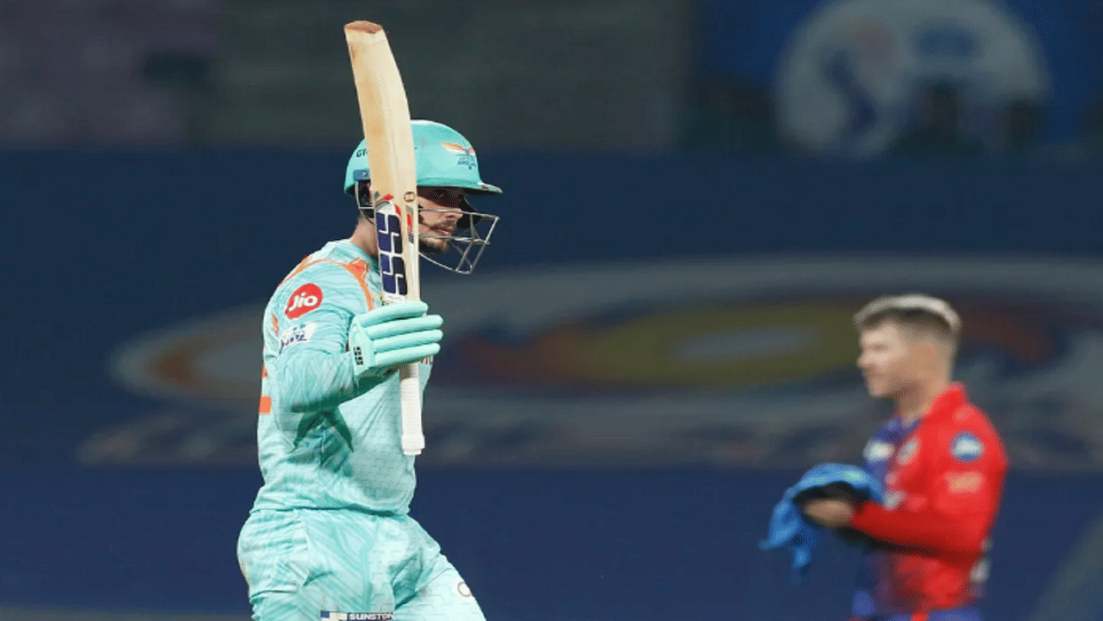 DC vs LSG Live Cricket Score: Delhi Capitals vs Lucknow Super Giants IPL 2022 Match 15 at Navi Mumbai News Updates in Hindi