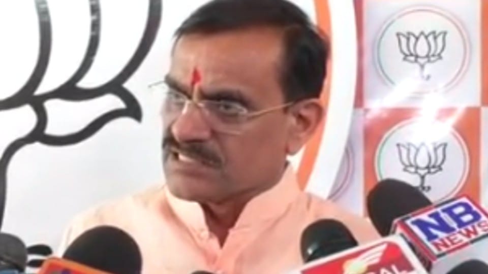 MP Politics: BJP state president VD Sharma's complaint, Congress alleges code of conduct violation and contempt of court