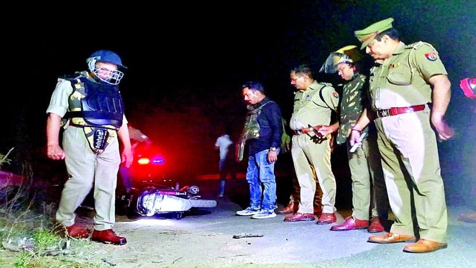 history sheeter arrested in encounter near Mainpuri district jail