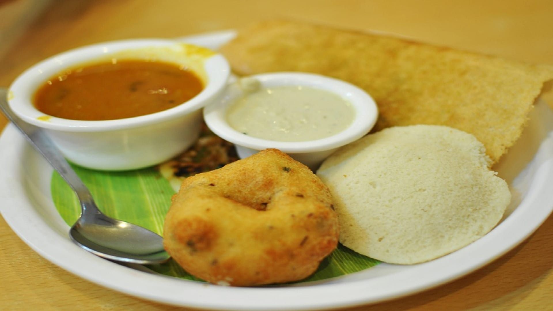kerala tour guide know where to go and famous dishes