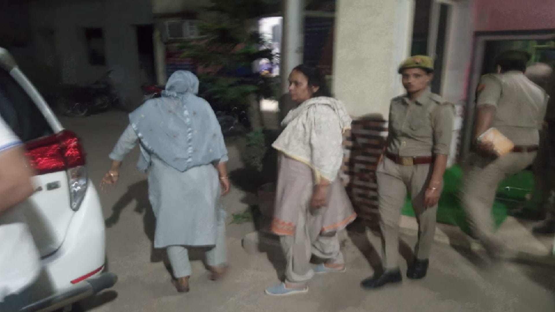 Shamli double murder case: postmortem report revealed that bullets were fired in head and chest of father and son