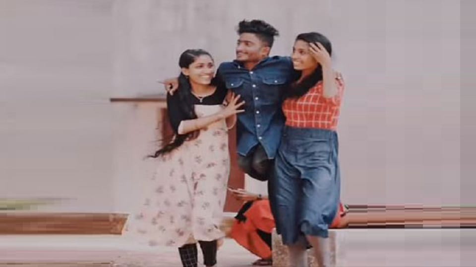 Friend became the support of a boy born without legs in Kerala