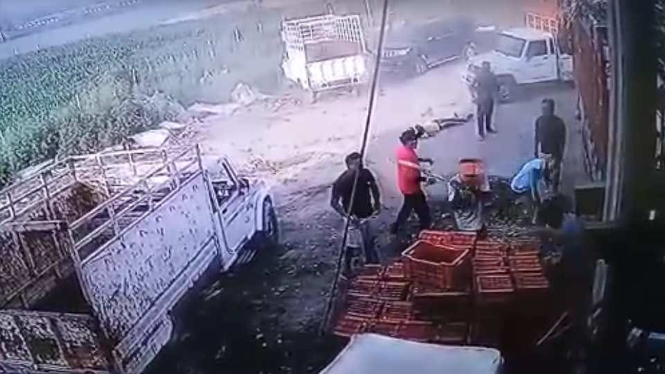 Man attacked with swords in a vegetable market in Amritsar