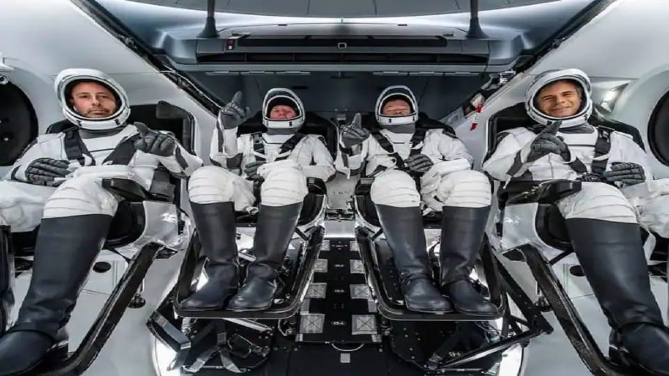 History will be made today: Four passengers including former NASA scientist will go on the first private mission to the space station, Axiom Mission To ISS