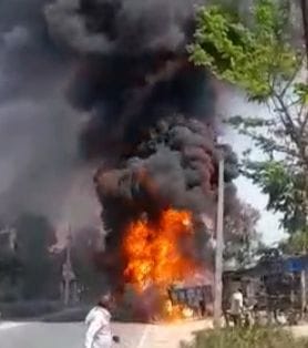 Two diesel drums kept in the trolley caught fire