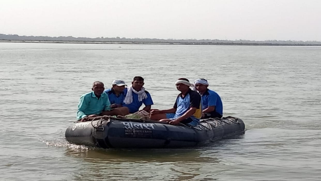 9 people drowned in Ganga six were rescued