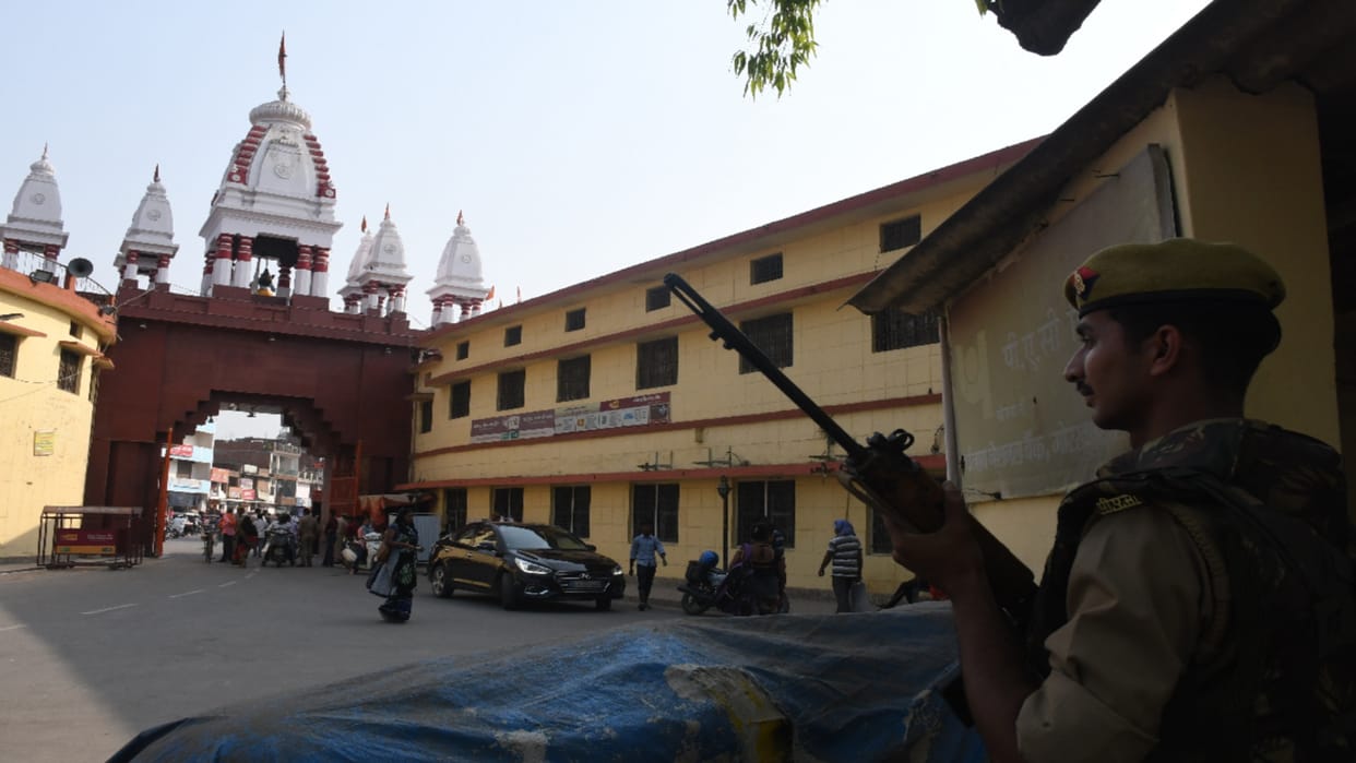 Two people caught with 315 bore cartridges in Gorakhnath temple