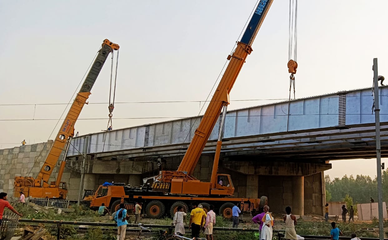 The last girder placed on the overbridge of Hulasanagara crossing