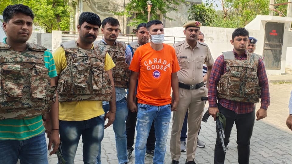 Accused of providing foreign weapons to terrorists brought by Sonipat Police from Ludhiana on production warrant.