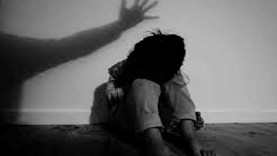 Uncle misdeed with a four year old girl in Ghaziabad