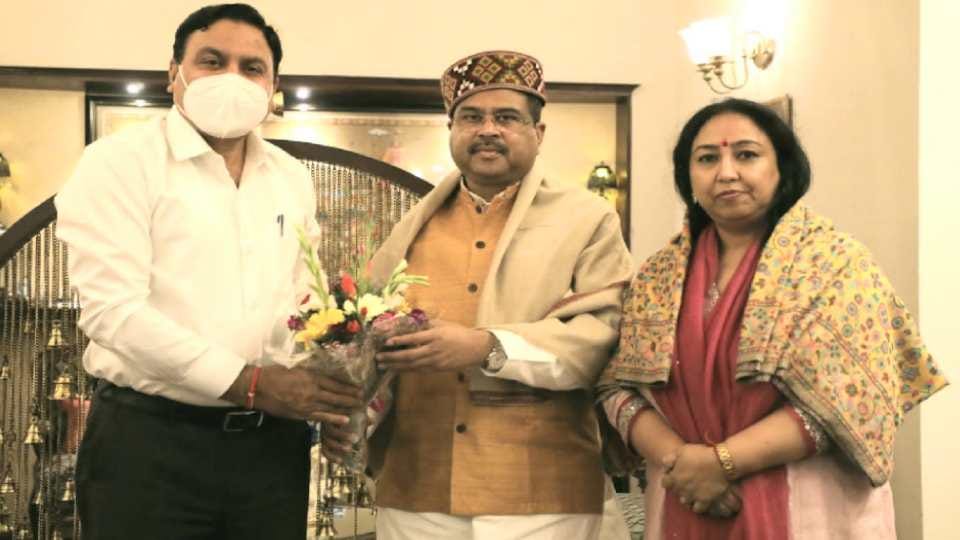 Board of School Education should be out of the purview of income tax, the chairman raised the matter with the Union Education Minister