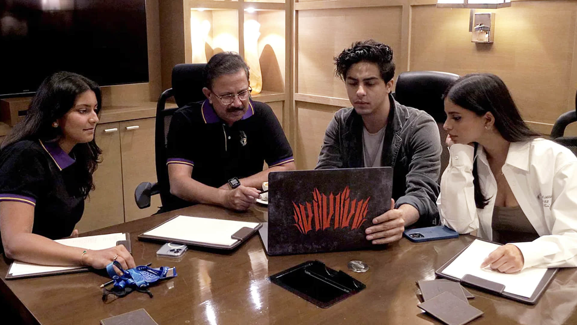 IPL 2022: Juhi Chawla's daughter Jhanvi Mehta was shocked to see Pat Cummins stormy innings, said- KKR please send replacement of heart