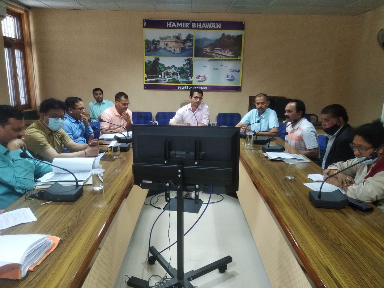 Officers should be fully prepared to deal with the situation of drought: ADM