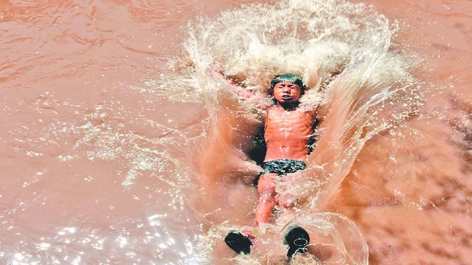 Weather Update Jammu Kashmir: Mercury crosses 40 degrees in Jammu