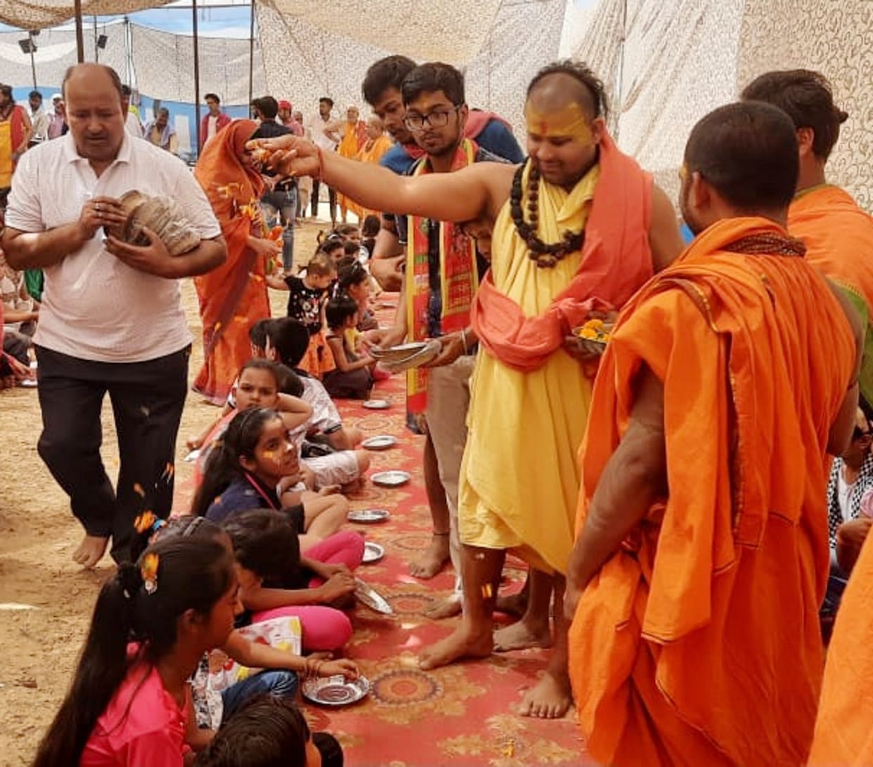 Family becomes fortunate when a daughter is born: Trimbakeshwar Maharaj