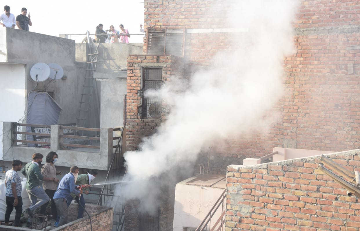 Fire caused by short circuit in Kila Road Bazaar showroom