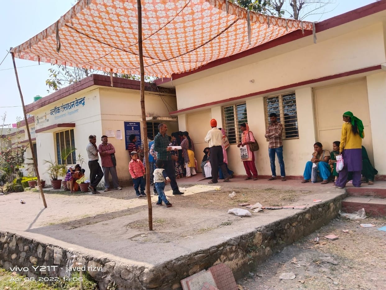The line of those taking admission under RTE is not ending