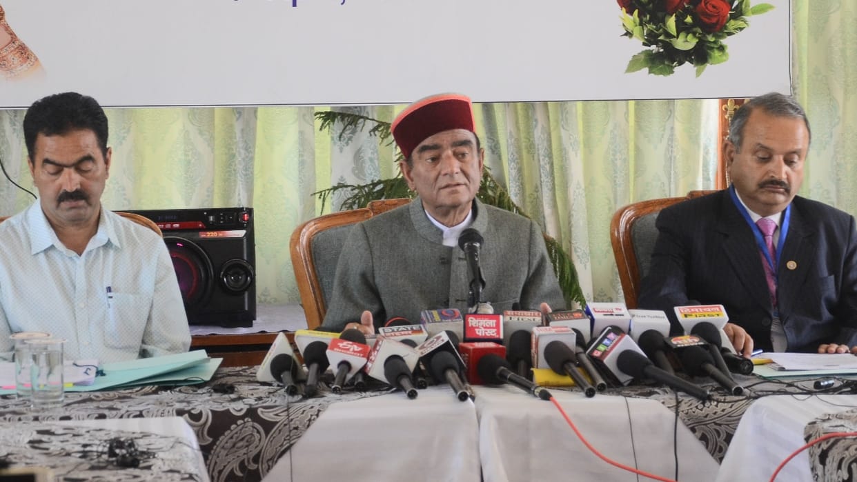pay hike upto 30 thousand rupees to 1800 employees of  Himachal Pradesh State Cooperative Bank