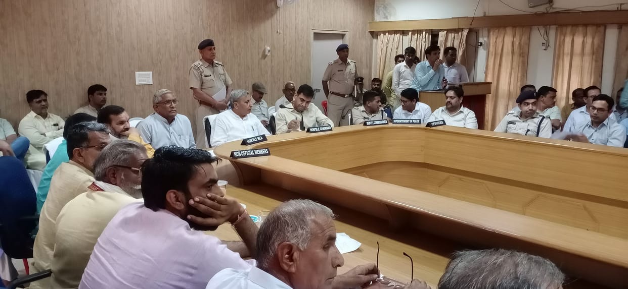 The minister could not get rid of the possession of the stepwell for two and a half years, the complainant appeared for the tenth time