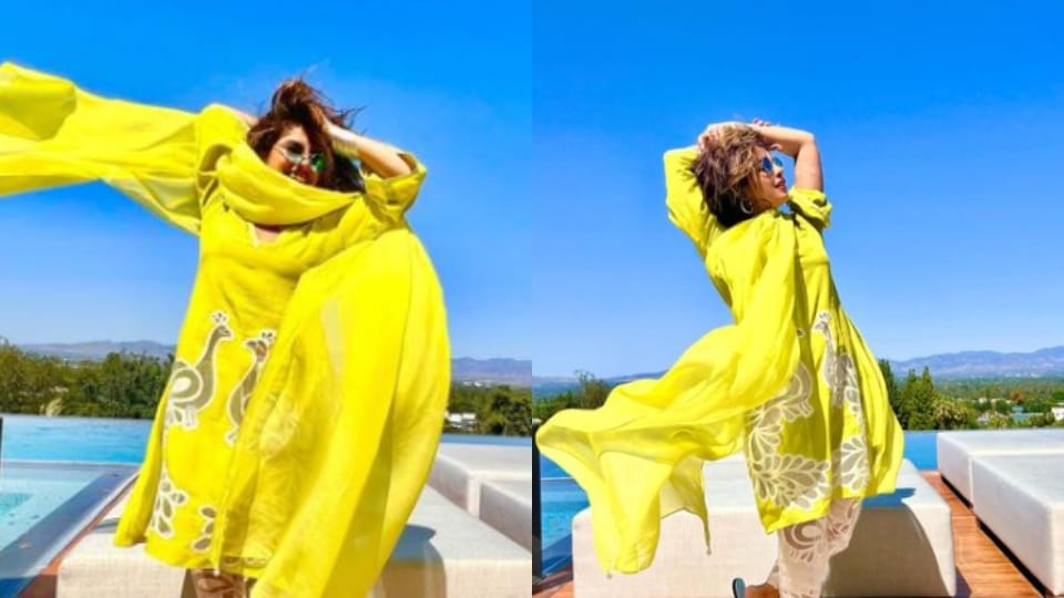 Priyanka chopra look beautiful in yellow salwar suit fans says Stunning