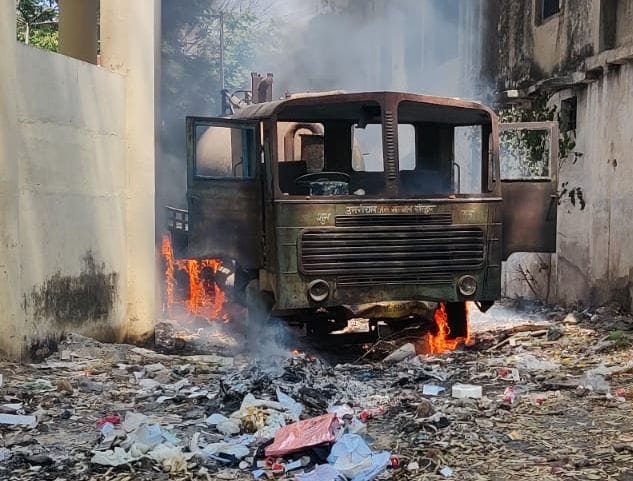 Loss of lakhs due to fire in wood factory