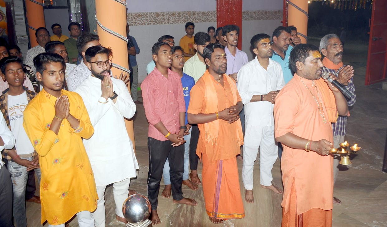 Navratri: Crowds gathered to worship Maa Katyayani