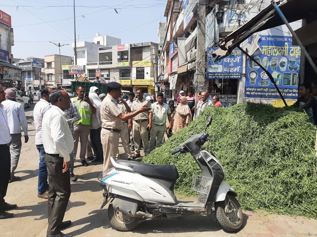Encroachment removal campaign started, captured again in half an hour