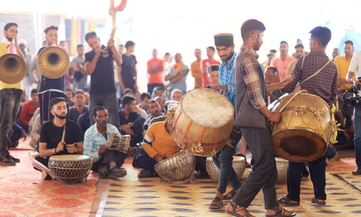 Nati cast in Dev Bajantri competition in Sundernagar