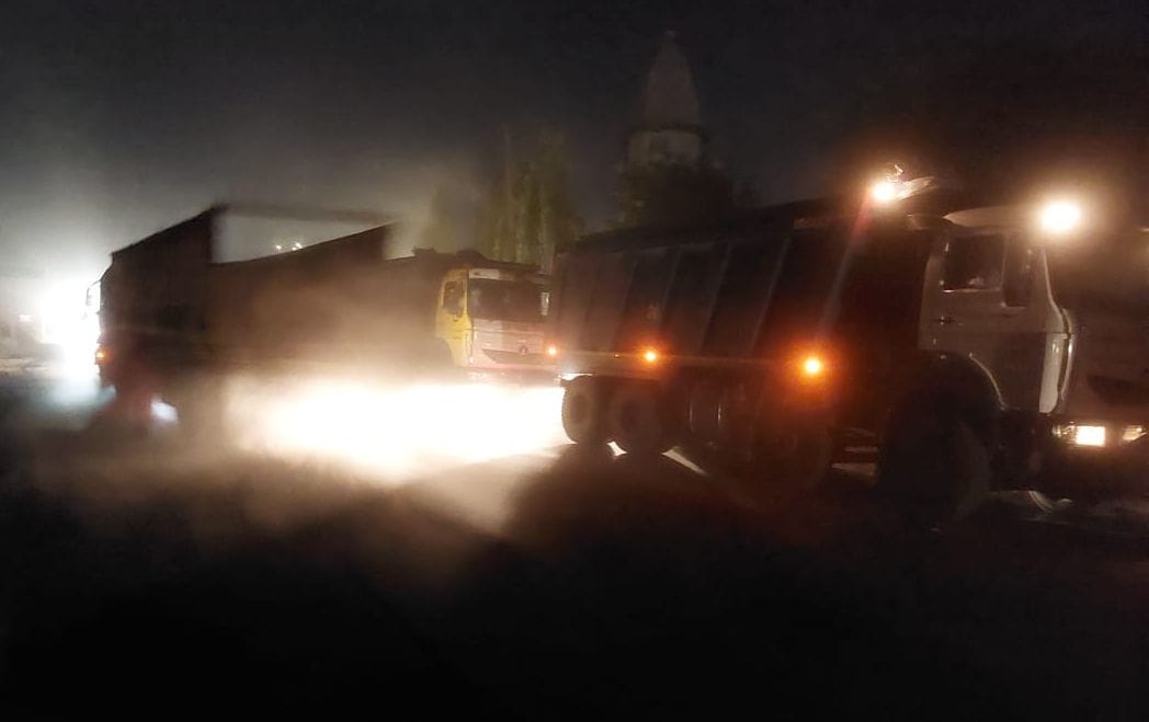 Villagers stopped ash dumpers, jammed