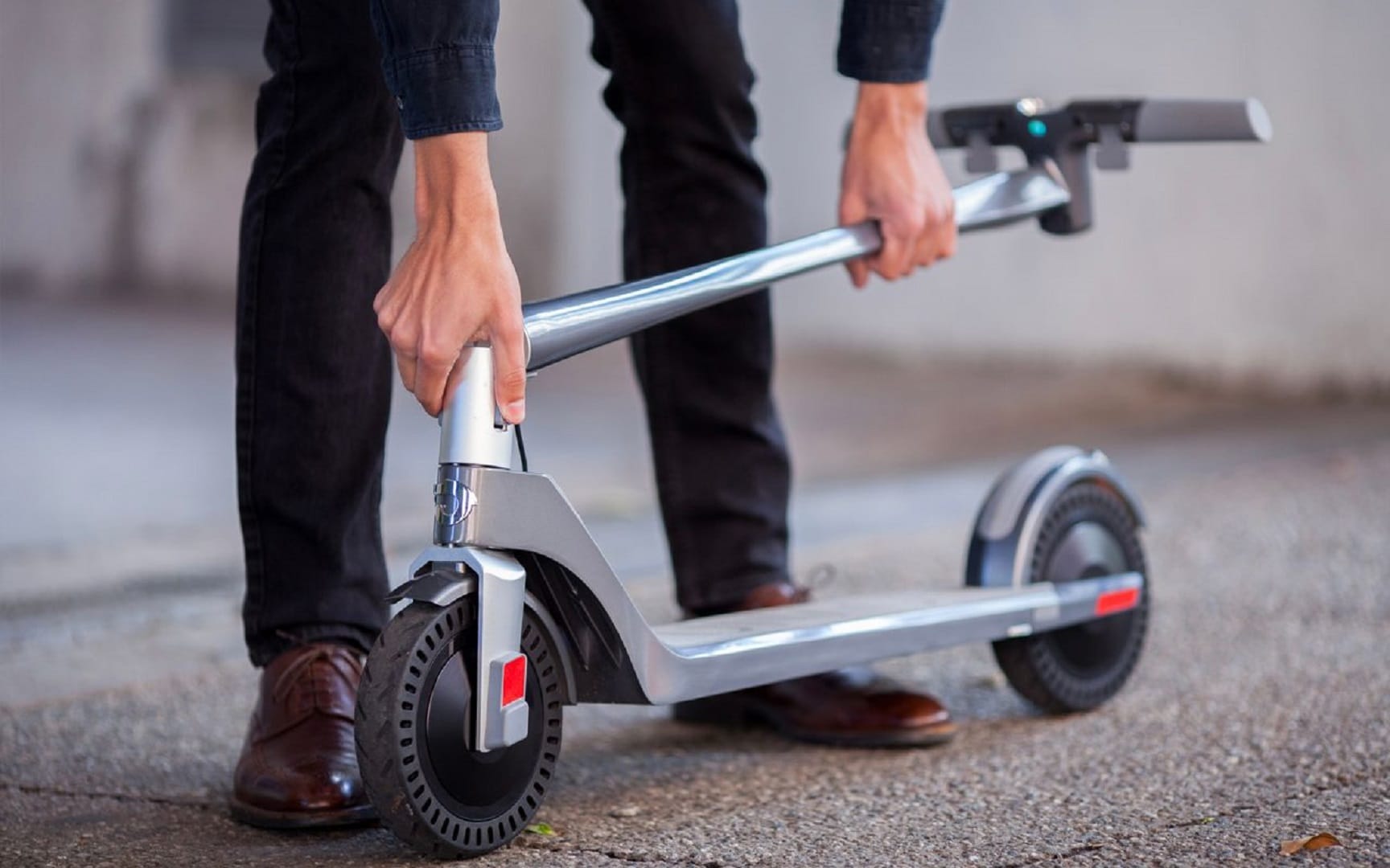 Google Return to Office News Google Return to Office 2022 Offer Google urges employees to return to office Offers electric scooters