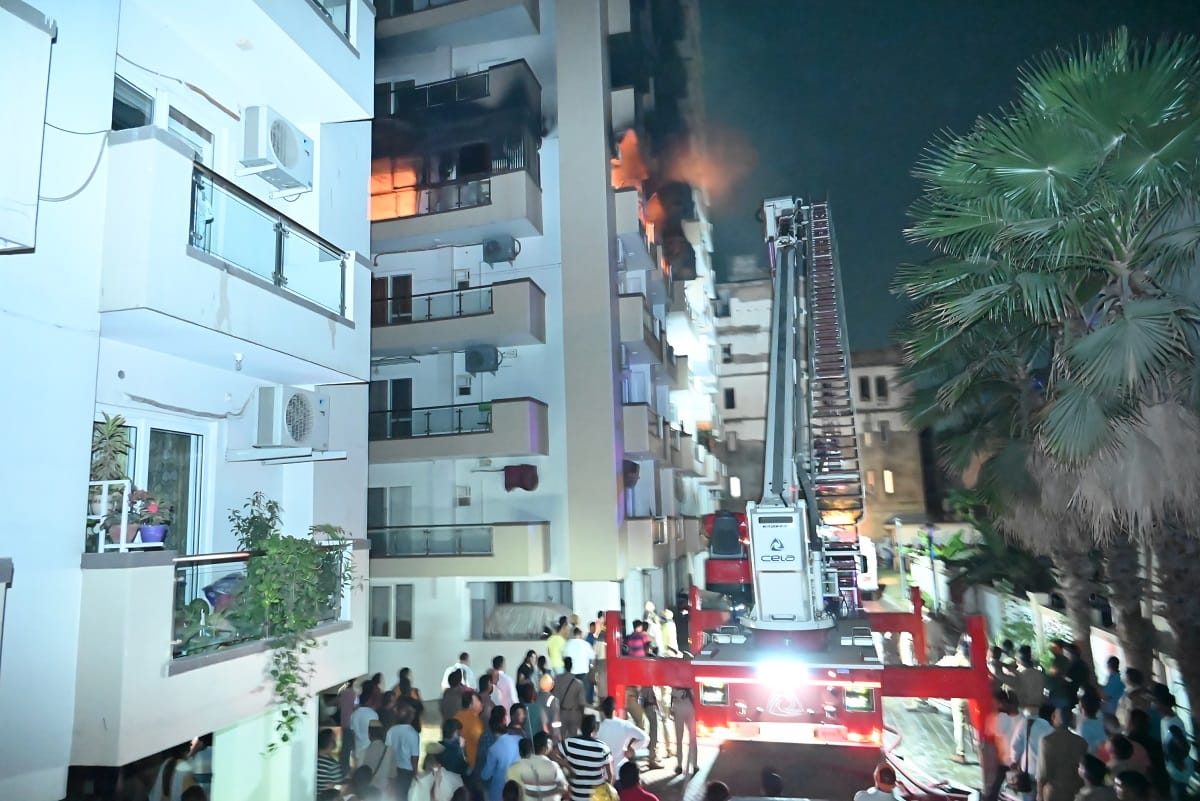 annapurna grandeur Apartment fire varanasi police filed Case  against builder RC Jain and Prabhat Dhandhania