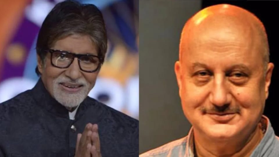Anupam kher  amitabh bachchan neena gupta boman irani sarika pose for selfie fans say Legends in a frame