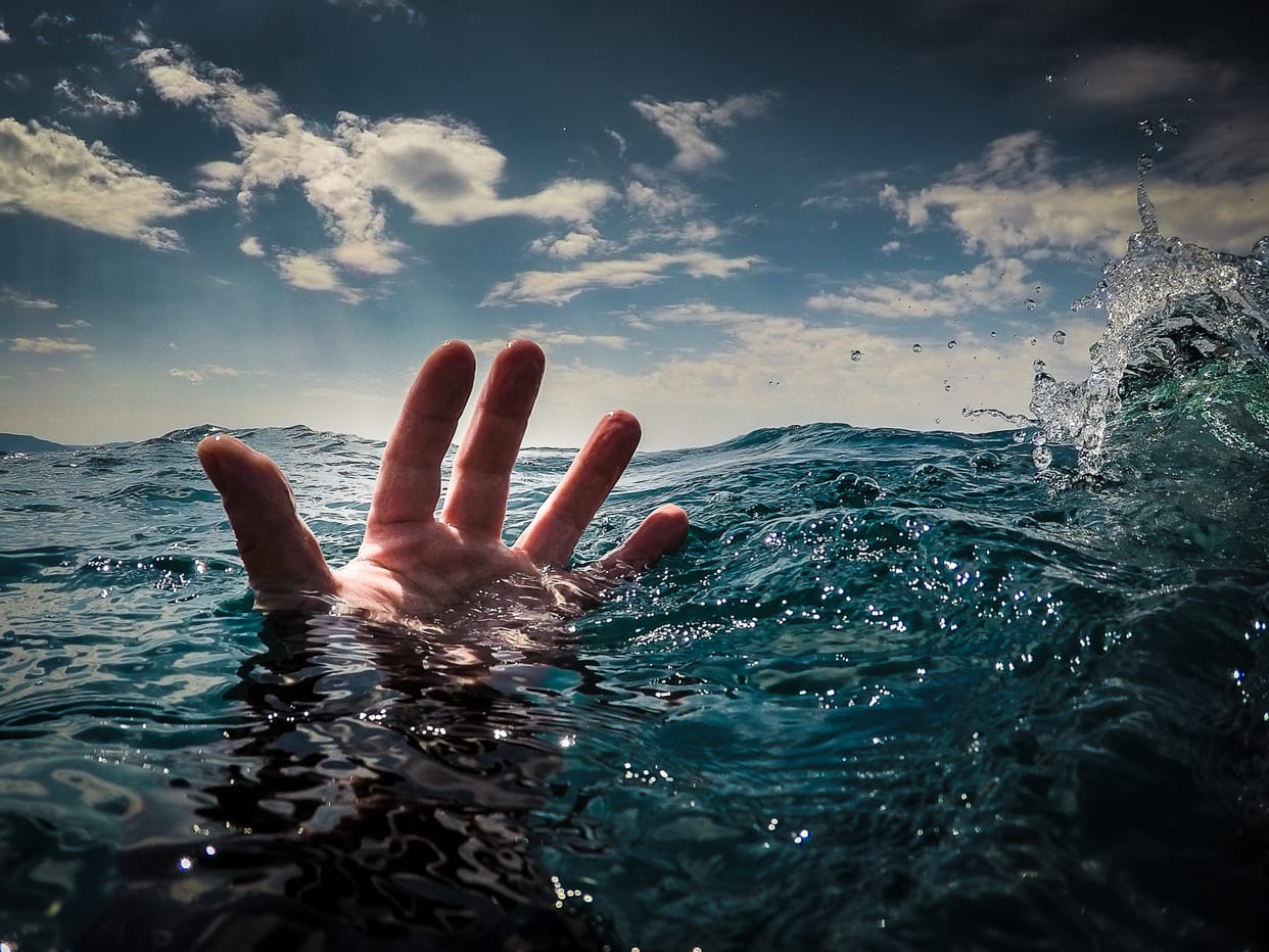 Ascot's youth died due to drowning while taking a bath in the pool