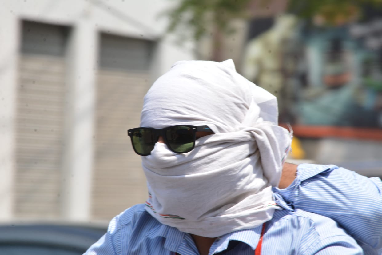 Mercury 39.1 degrees, hot winds scorched