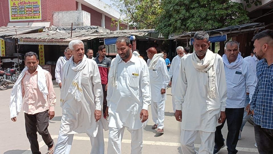 Relatives met DSP to rescue the arrested students