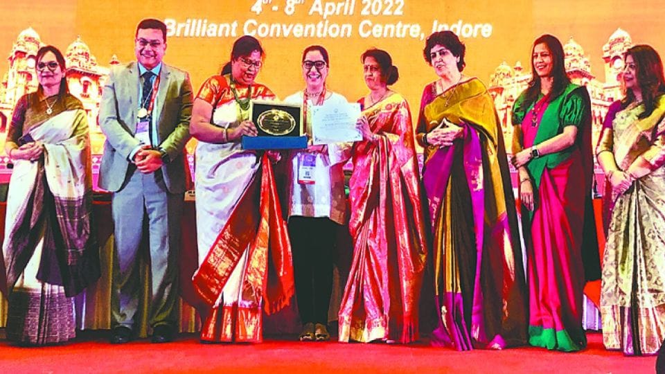 agra doctors got 15 awards in Indore