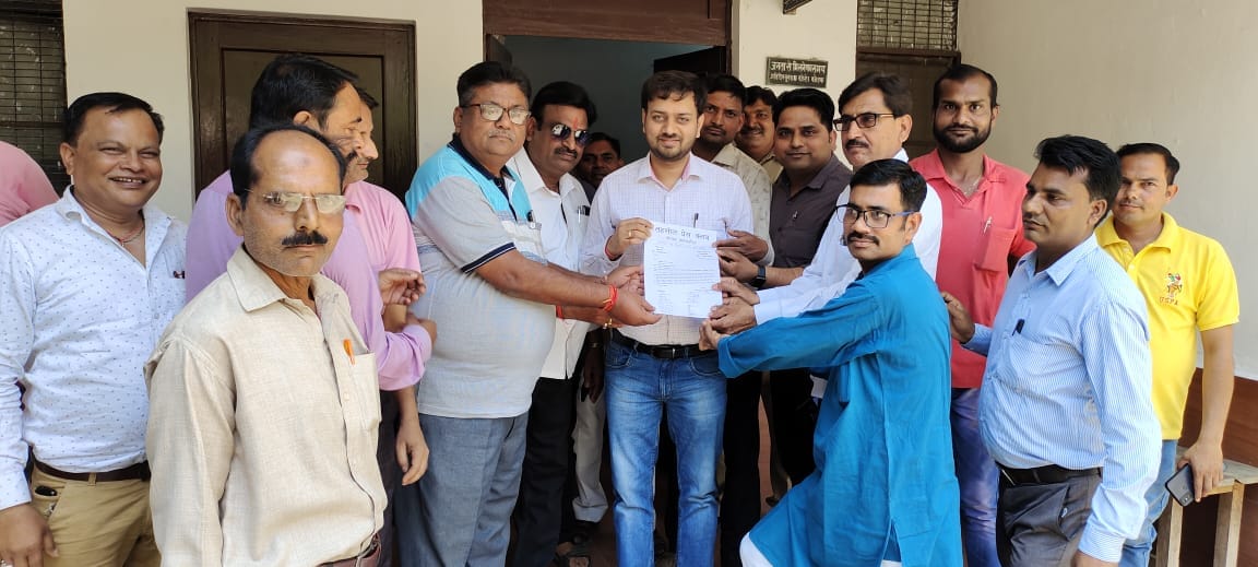 Ballia scandal: Demand to release innocent journalists