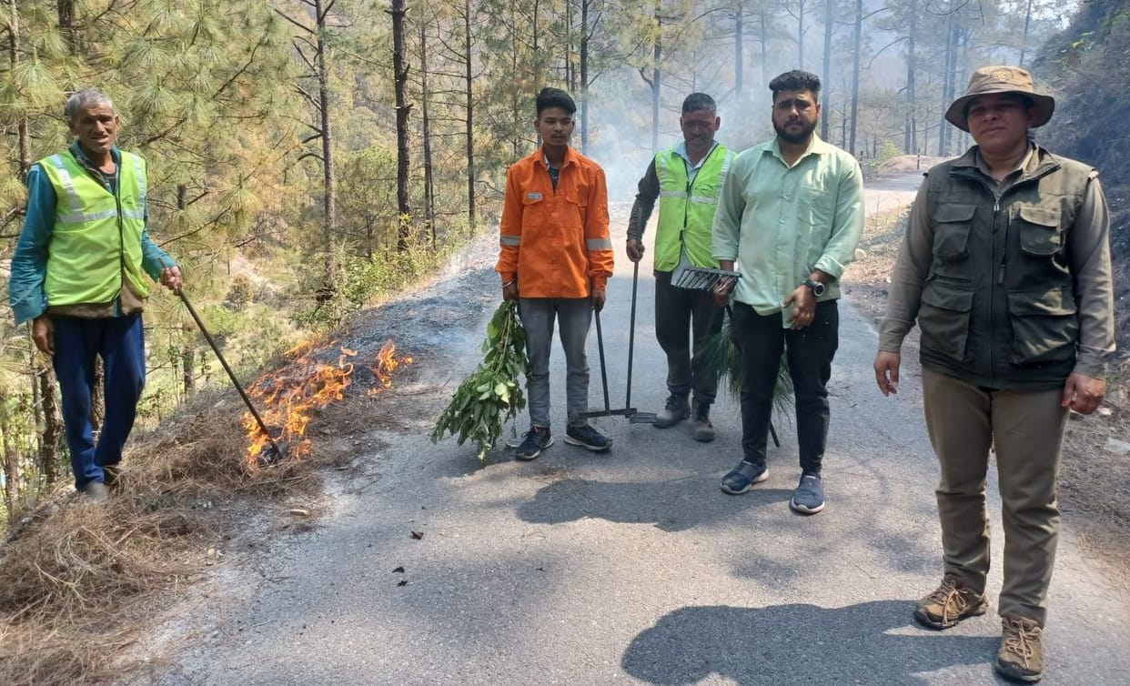 Fire watchers and forest workers narrowly escaped