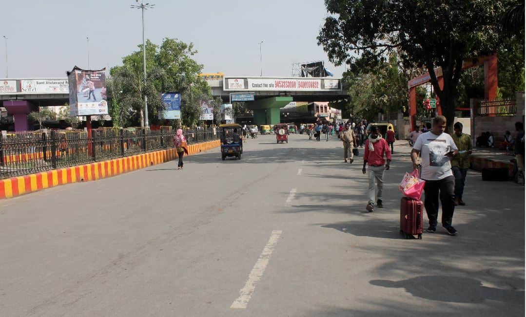 weather update varanasi purvanchal heat summer temprature cross 43 degree in banaras see condition in photos