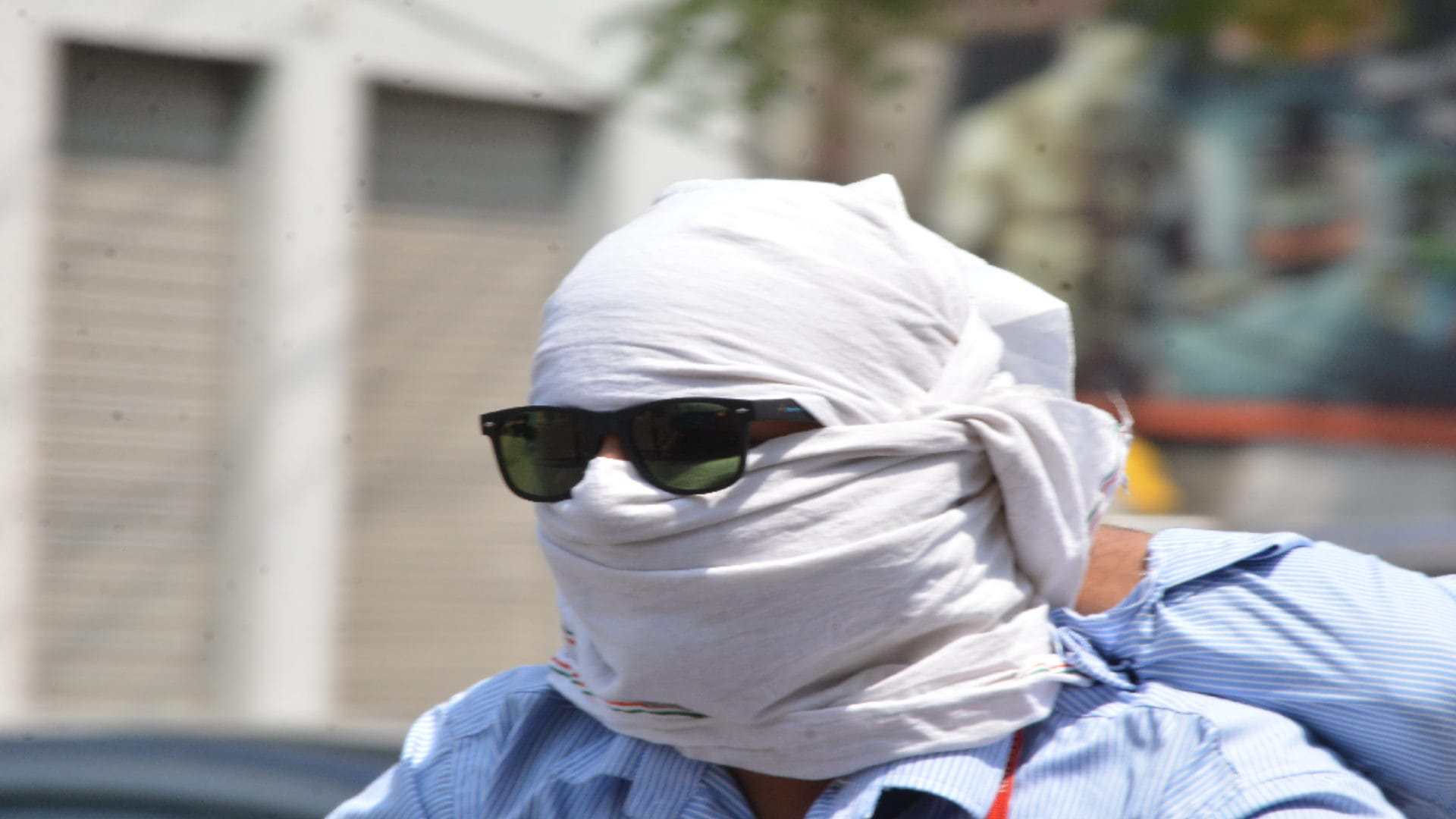people in delhi reaching hospitals with complaints like bp nervousness weakness dizziness due to heat
