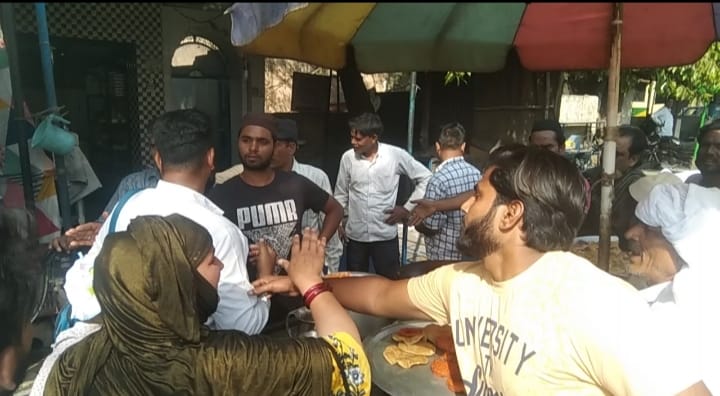 Ruckus in the hotel of tourists going to Bijnor
