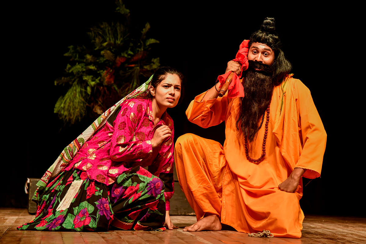 'Dulari Bai' tickles and tells the result of greed, Kurukshetra