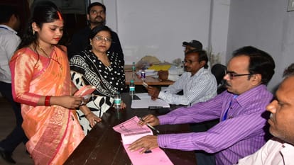 MLC elections: The fate of the candidates locked in the ballot box, a direct contest between the SP-BJP
